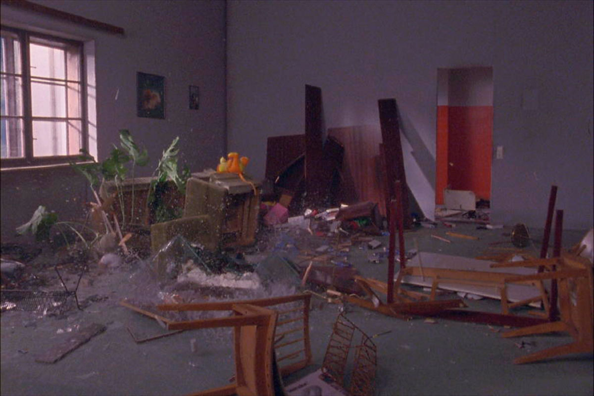 Bild für den Film Dropping Furniture